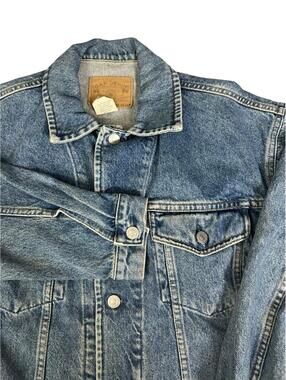 Vintage  Gap "Pioneer" denim trucker jacket Y2K